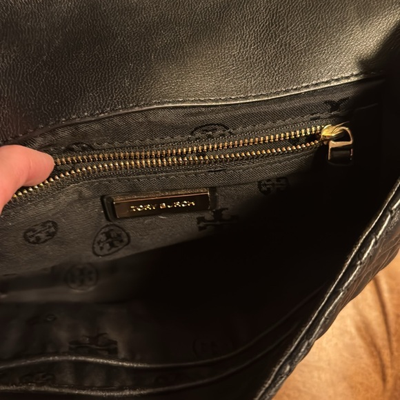 Tory Burch Fleming Quilted Convertible Shoulder Bag - Picture 7 of 15